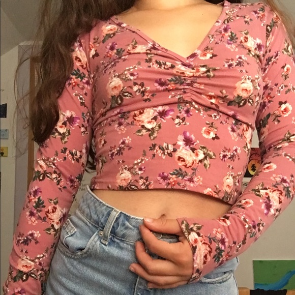 Long sleeved pink floral top from forever 21 - Picture 2 of 6